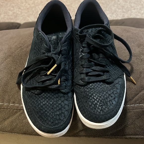 New Nike Air Jordan 1 Retro Low Python Sneaker 9.5 - Picture 12 of 13